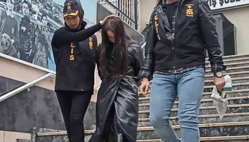 Sosyal medya fenomenine müstehcenlik soruşturması: Adliyeye sevk edildi Sosyal medya fenomenine müstehcenlik soruşturması: Adliyeye sevk edildi
