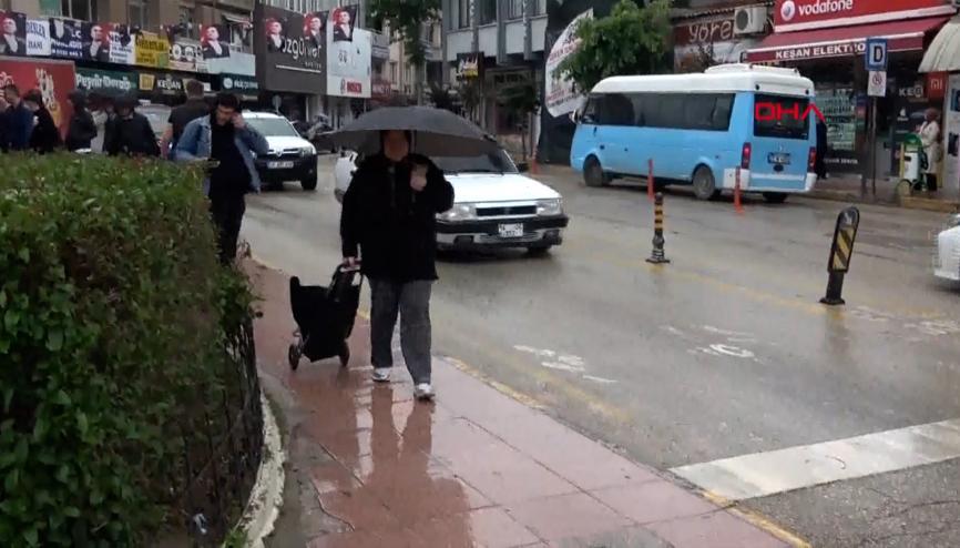 Keşanda sağanak etkili oldu