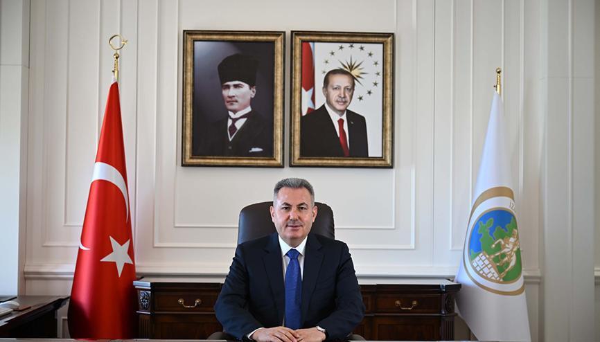 Vali Elban: Cumhuriyetimizin aydınlık yarınlara ilerleyişini hep birlikte kıvançla kutlayalım