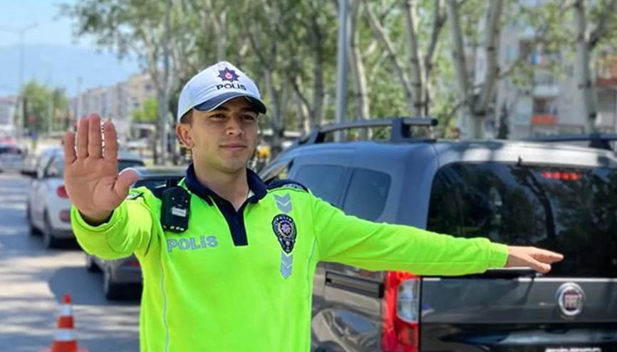 Bakan Yerlikaya duyurdu Çakarlı araç kullanan 241 sürücüye işlem yapıldı