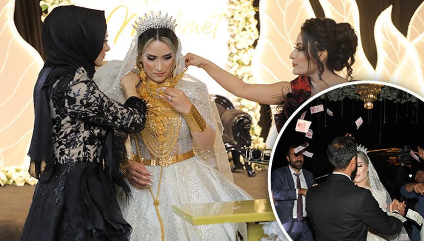 Aşiret düğününde takılanlar dudak uçuklattı Paralar havada uçuştu