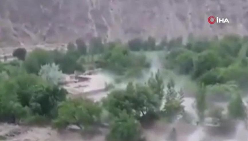 Şiddetli yağışlar sele neden oldu Afganistanda 50 ölü...