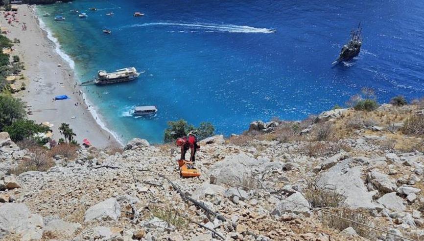 Kelebekler Vadisinde acı ölüm: Dengesini kaybederek düştü