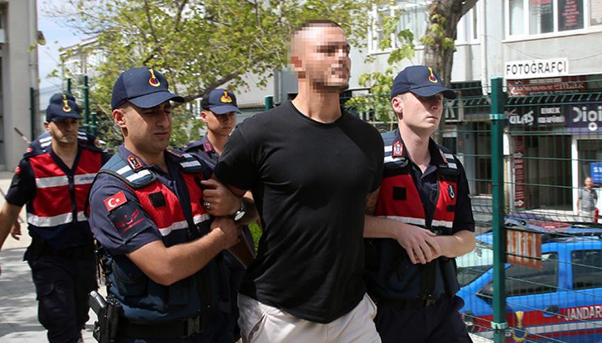 Kiraladığı araca zarar veren arkadaşını öldürmüştü: Adliyeye sevk edildi