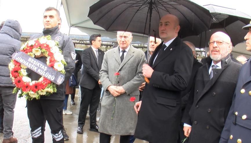 Beşiktaştaki terör saldırısında şehit düşen 47 kişi anıldı Beşiktaştaki terör saldırısında şehit düşen 47 kişi anıldı