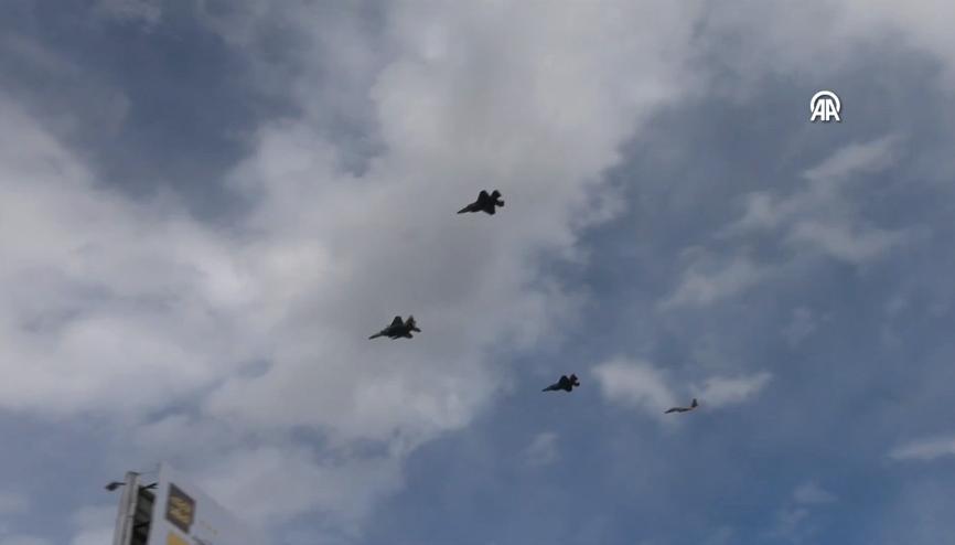 İsrail savaş uçaklarından Nasrallahın cenaze töreni sırasında Beyrut semalarında alçak uçuş