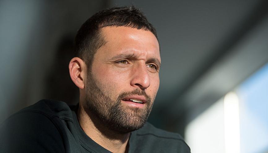 Eski milli futbolcunun evine hırsız girdi