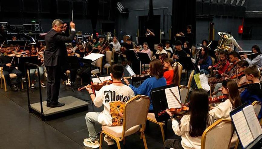 Türkiye Yüzyılının ilk orkestrası | Cumhurbaşkanlığı Çocuk Orkestrası ve Korosunun ilk konseri Külliyede Türkiye Yüzyılının ilk orkestrası | Cumhurbaşkanlığı Çocuk Orkestrası ve Korosunun ilk konseri Külliyede