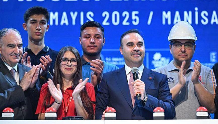 OSB Lojman Projesinde ilk harç... Sanayi ve Teknoloji Bakanı Kacır: Bütüncül bir yaşam alanı inşa edeceğiz OSB Lojman Projesinde ilk harç... Sanayi ve Teknoloji Bakanı Kacır: Bütüncül bir yaşam alanı inşa edeceğiz