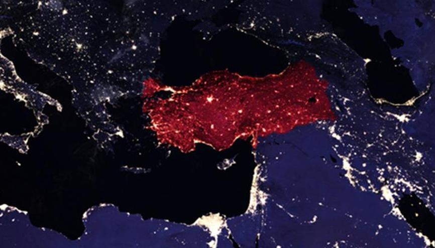 Avrupa ile Asya arasında yükselen güç Türkiye: İnce ipte ustaca yürüyor Avrupa ile Asya arasında yükselen güç Türkiye: İnce ipte ustaca yürüyor