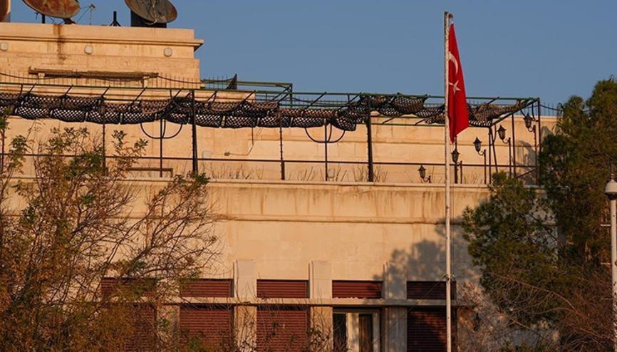 Türkiye’nin Şam Büyükelçiliği’nden kara sınır kapılarından dönüş açıklaması Türkiye’nin Şam Büyükelçiliği’nden kara sınır kapılarından dönüş açıklaması
