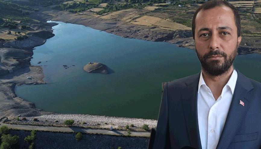 Kuraklıkla birlikte baraj seviyesinin yüzde 20ye düştüğü Yayladağının 98 günlük suyu kaldı Kuraklıkla birlikte baraj seviyesinin yüzde 20ye düştüğü Yayladağının 98 günlük suyu kaldı