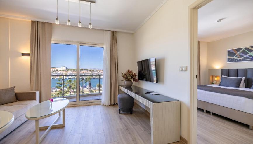 Sisus Marina Çeşme’ye yeni bir soluk getirdi Sisus Marina Çeşme’ye yeni bir soluk getirdi
