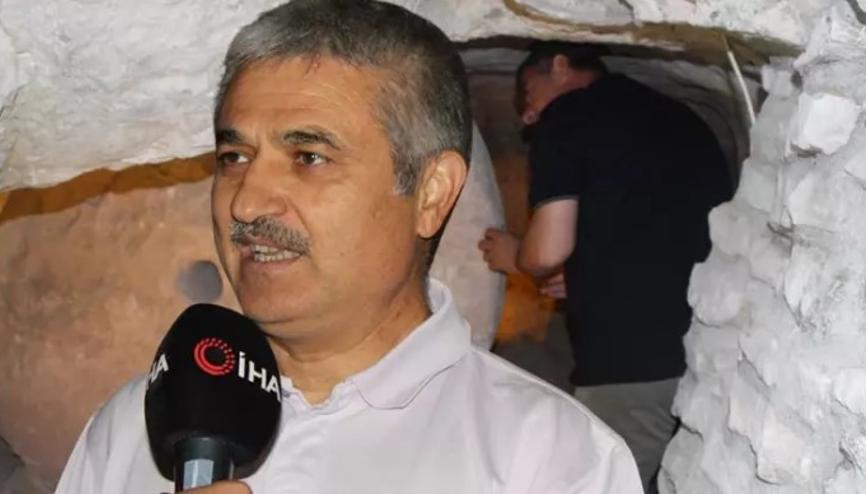 Dededen kalma konağı temizledi, 2 bin yıllık yer altı şehrini ortaya çıkardı Dededen kalma konağı temizledi, 2 bin yıllık yer altı şehrini ortaya çıkardı