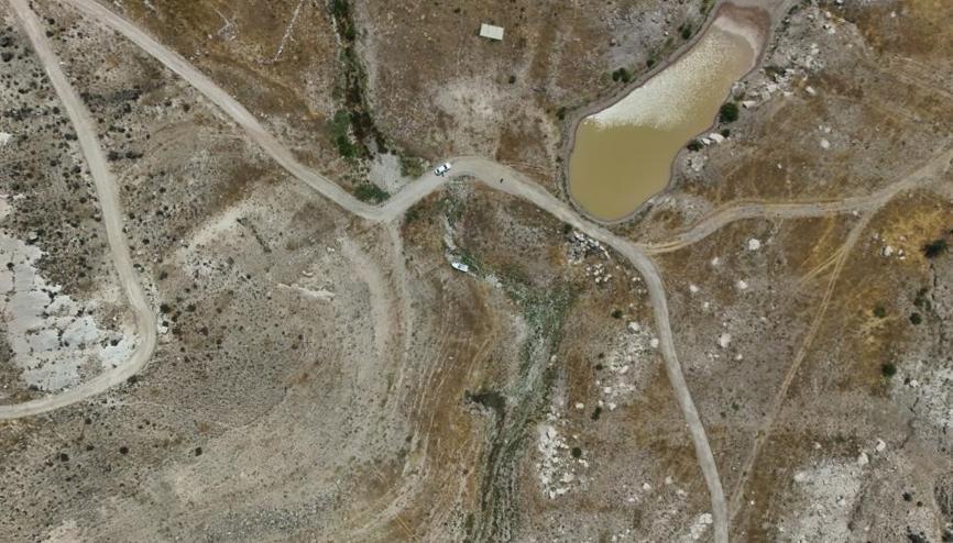 Yamula Barajında sular çekildi: Eski mahalle ve yollar ortaya çıktı Yamula Barajında sular çekildi: Eski mahalle ve yollar ortaya çıktı
