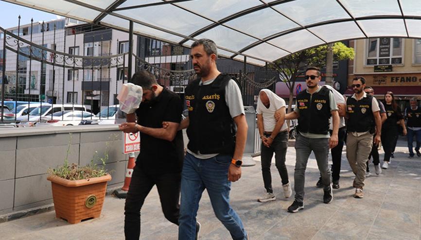 Dublör kullanarak 10 milyon TLlik vurgun yaptılar: 5 tutuklama Dublör kullanarak 10 milyon TLlik vurgun yaptılar: 5 tutuklama