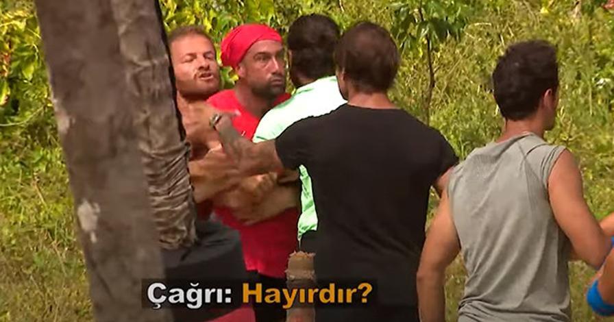 Survivor yeni bölüm fragmanında büyük kavga Çağrı gönüllülere saldırdı, takım arkadaşları durduramadı... İşte o anlar