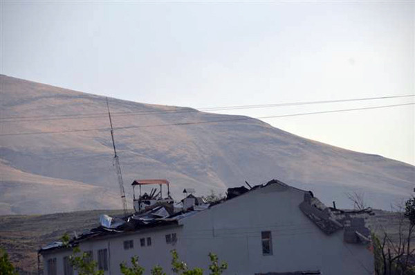 Ağrıda jandarma karakoluna PKKdan intihar saldırısı