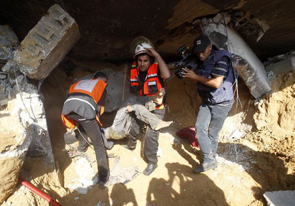 Hamasın kaçırdığı İsrailli subay, Savunma Bakanının kuzeni