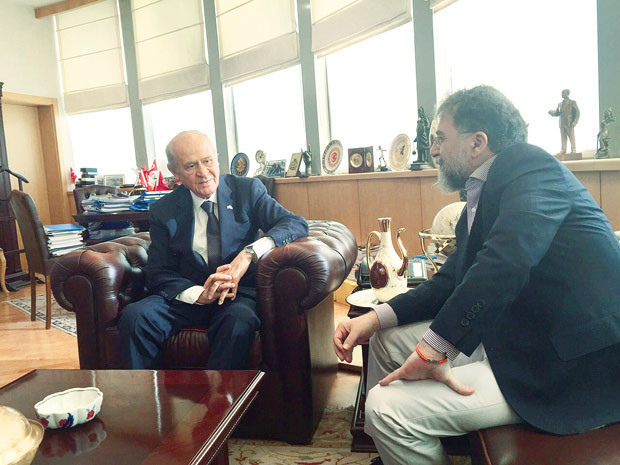 Toplumsal yarılmayı AKP-CHP formülü çözer