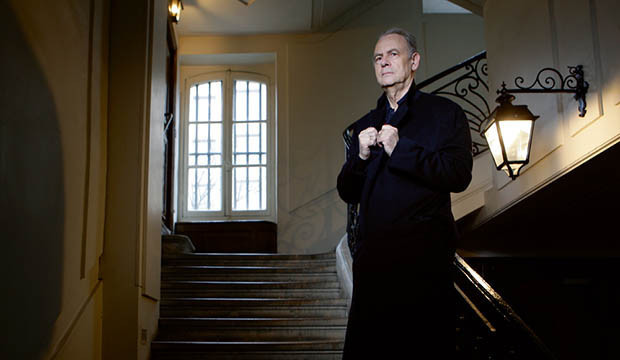 45 yıldır aynı kitabı yazarak2014 Nobel Edebiyat Ödülü aldı