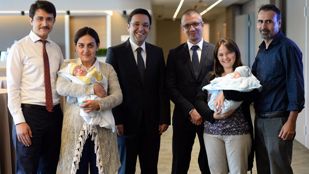 Minicik bedenler doğmadan ameliyat oldu