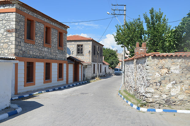 İzmir’in el değmemiş köyü Bademli