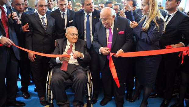 Başbakan Davutoğlu: Demirelin ölümü nedeniyle 3 günlük ulusal yas ilan edilecek