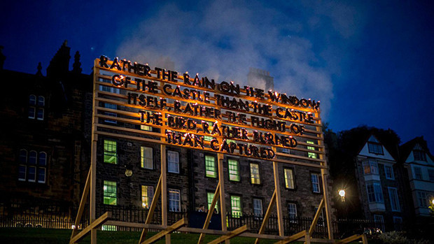 Müzede yaz başkadır