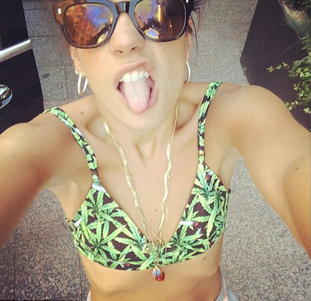 Lily cips yiyerek 20 kilo verdi