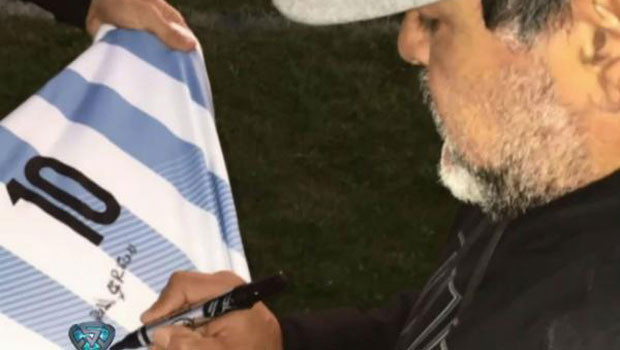 Maradona ile sürpriz buluşma