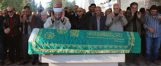 Tomris Oğuzalp yaşamını yitirdi