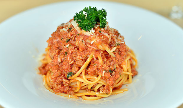 Madonna yerde oturur, Obama et sever