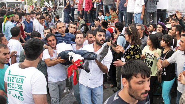 HDP Diyarbakır mitingine bomba