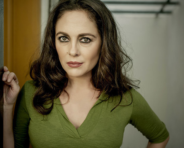 Nilüfer Açıkalın: Rotam yoktur,alır başımı giderim