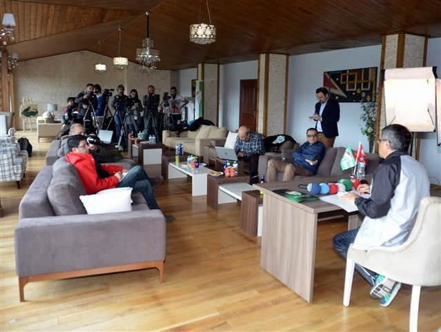 Şenol Güneş: Galatasarayın istediği iki oyuncunun kafaları karıştı