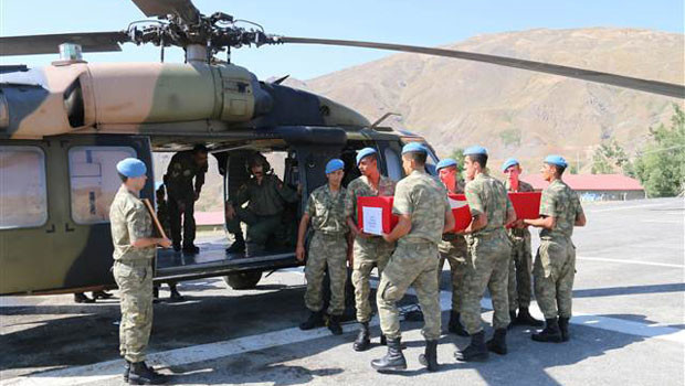 Yüksekovadaki 3 şehit için tören