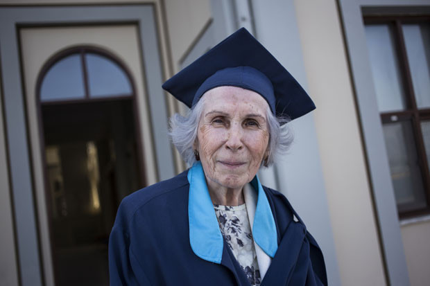 Fatma Mihriban Aktarı 84ünde mezun oldu