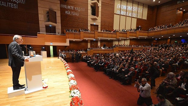 Kocaoğlu İzmirlinin İzmir’ini anlattı