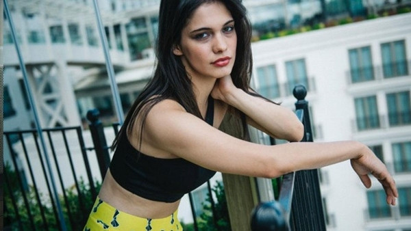 Tatlı küçük yalancılar Beste Kökdemir kimdir (Açelya)