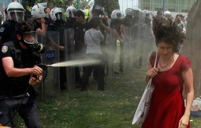 Zor zamanlarda kadın olmak…