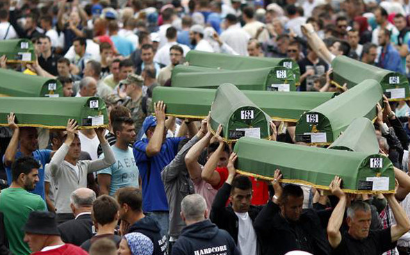 Srebrenitsada 19 yıldır dinmeyen acı