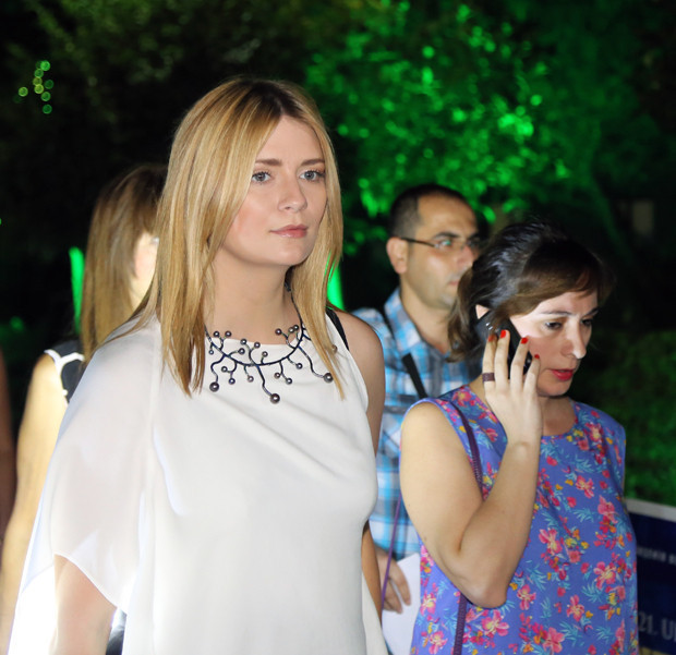 Mischa Barton jet lag oldu