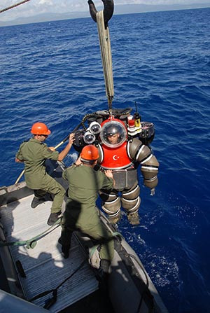 Şehit pilotun izinde..