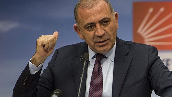 Putinin tebrik telefonuna CHP ve MHPden tepki