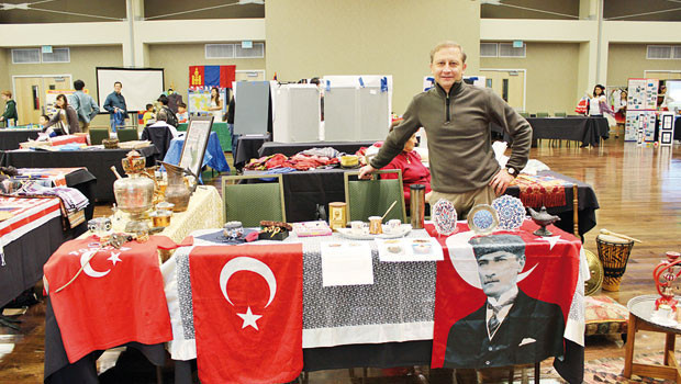 Geçmişimi geleceğimi elimden aldılar