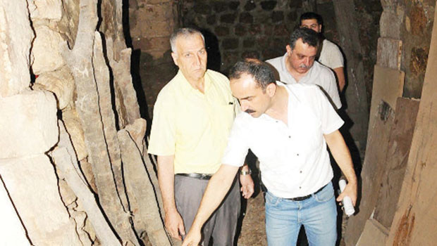 Satılığa çıkarılan tarihi kilisede inceleme