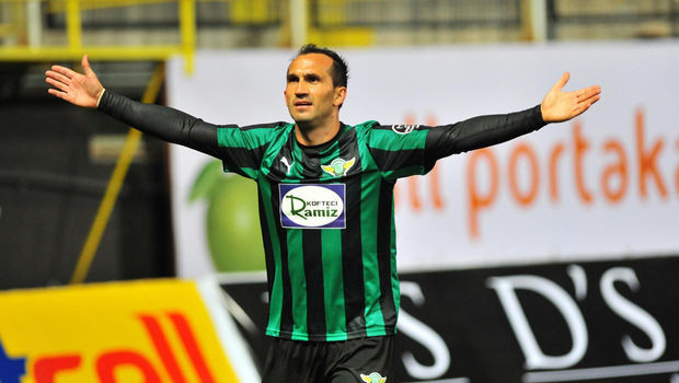 Akhisar Belediyesporda Gekas kadro dışı bırakıldı