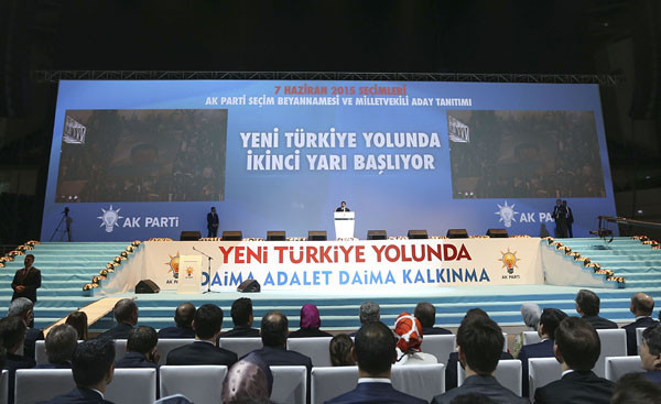 Anayasadaki Türk ifadesi çıkıyor mu