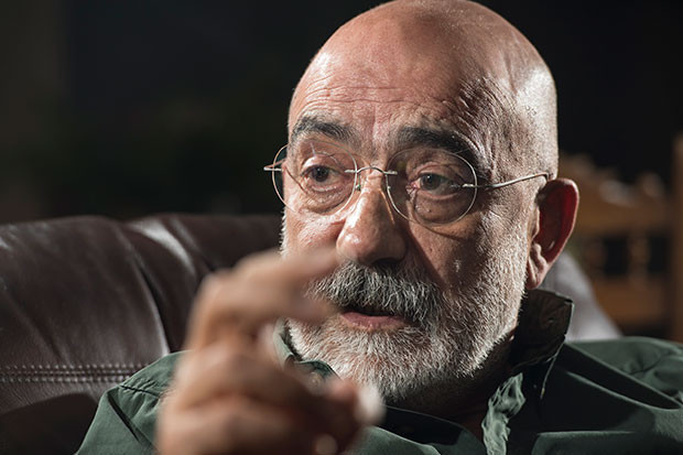 Ahmet Altan: Toplum AKP’yi kenara itecek